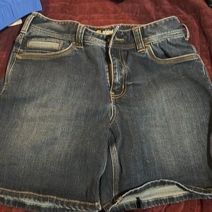 Women’s Carhartt shorts sz 6